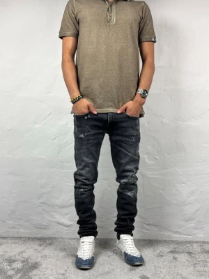Replay jeans  - Ett par riktigt snygga jeans från Replay i storlek W31 L30 i modellen Bronny