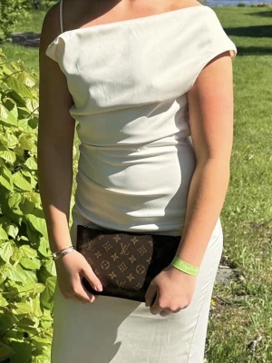 Adoore klänning - Jättefin klänning ifrån Adoore!🥰