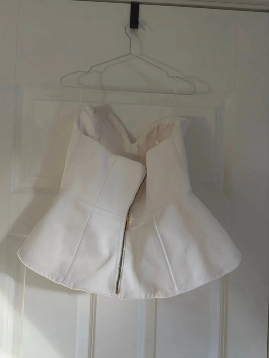 Vit peplum korsettopp - 1