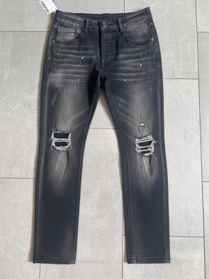 Kings Will Dream Jeans - Kings will dream jeans - Storlek 30 - Skick 10/10 - Är pre owned från Zalando och i topp skick - Hör av dig vid minsta fundering!