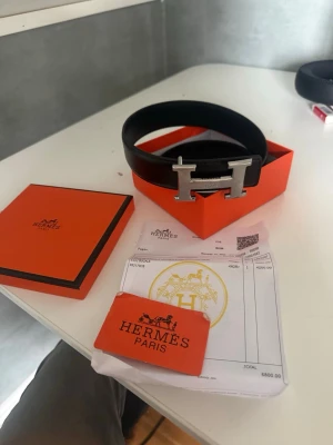 Herme’s bälte - Stilrent Grisch bälte med h-Spänne box kvitto kort och bälte ingår