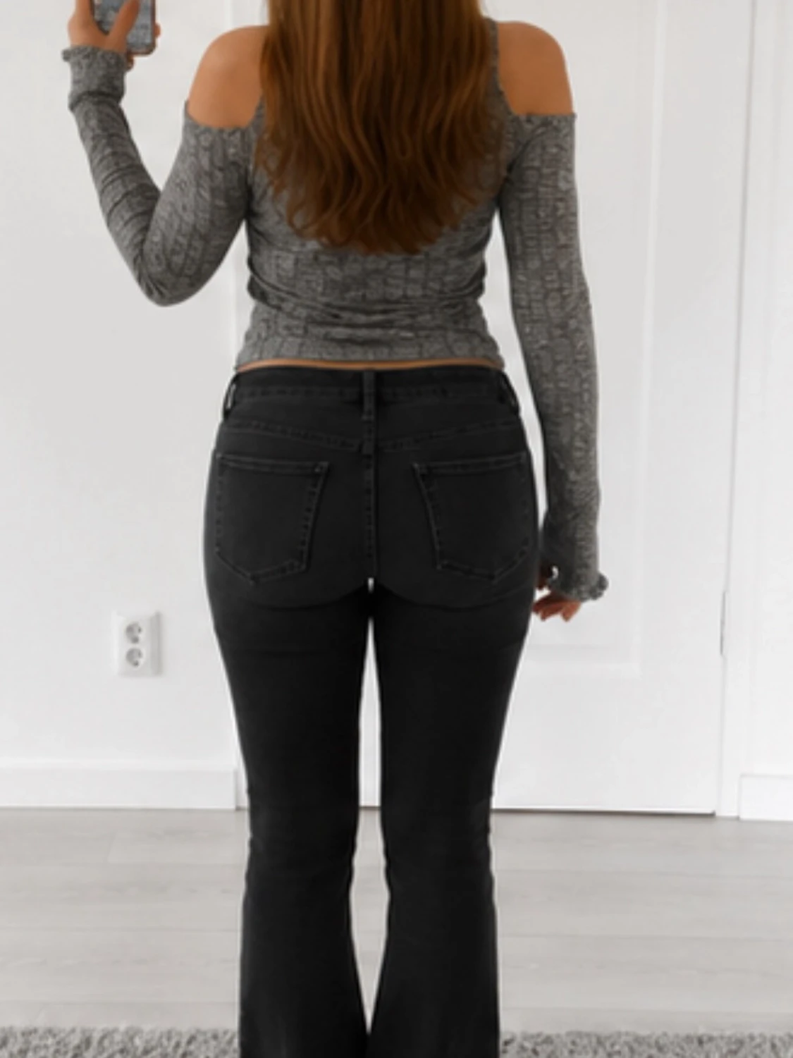 Grå offshoulder croppad topp - 1