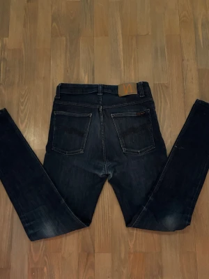 Nudie Jeans - Tja! Säljer ett par Nudie jeans i storleken 30/30-skick 8/10. Vid minsta fundering hör av er! Först till kvarn!