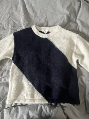 Gina tricot - Stickad tröja från Gina, knappt använd💕