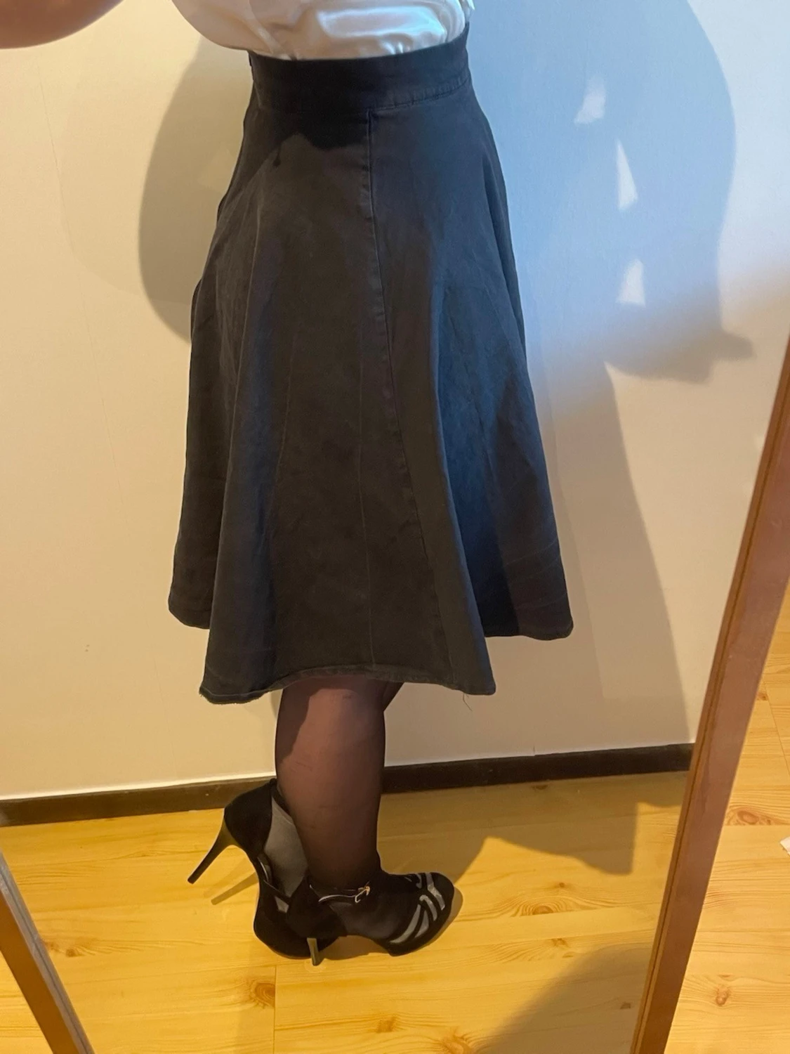 Svart vid kjol med dragkedja - 3