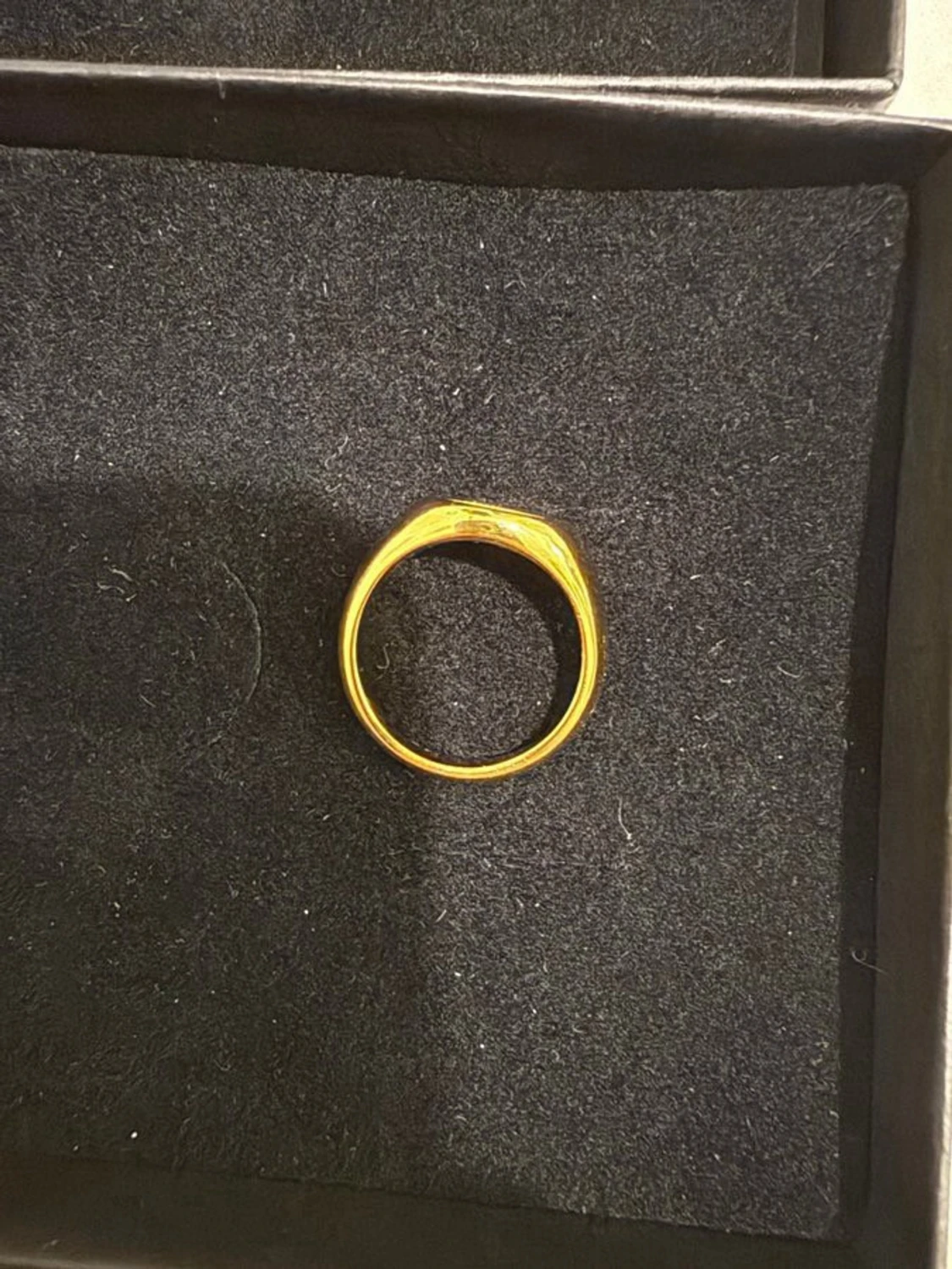 Guldplaterad ring med pärlemordetalj  - 4