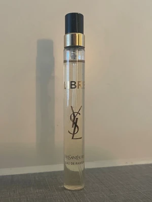 YSL libre 10ml - Flaskan var ej helt ifylld från början.
