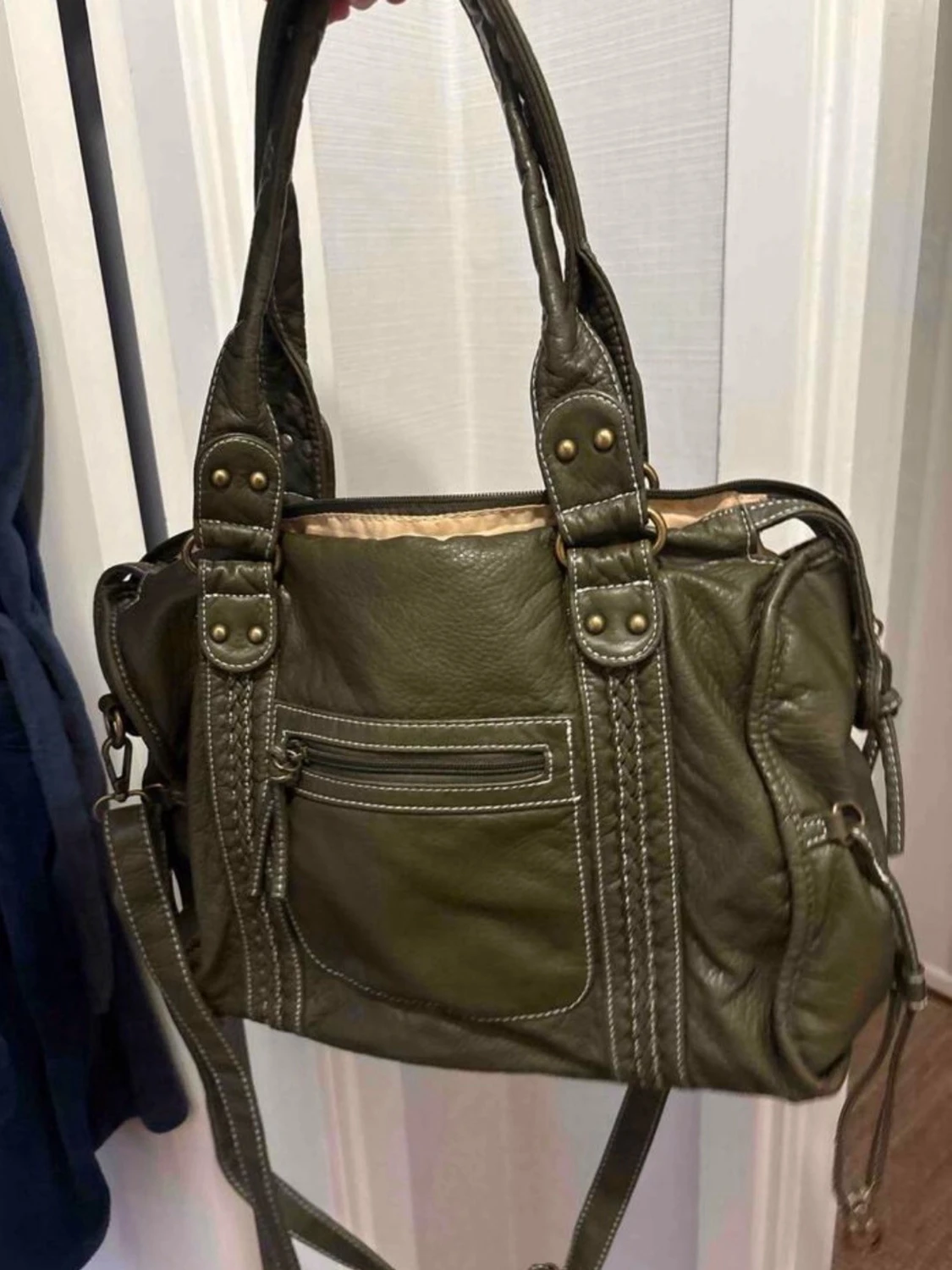 Olivgrön handväska med flätade detaljer - 2