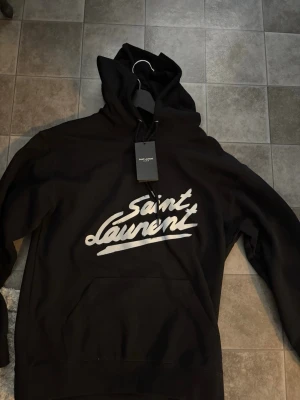 HELT NY SL HOODIE - Helt ny och oanvänd perfekt skick!!