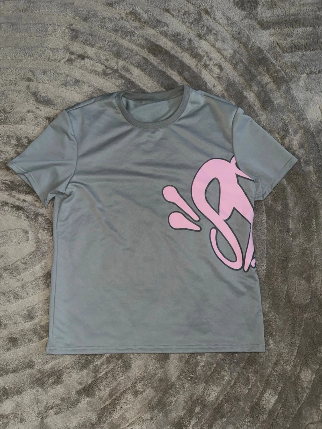 Syna world t shirt