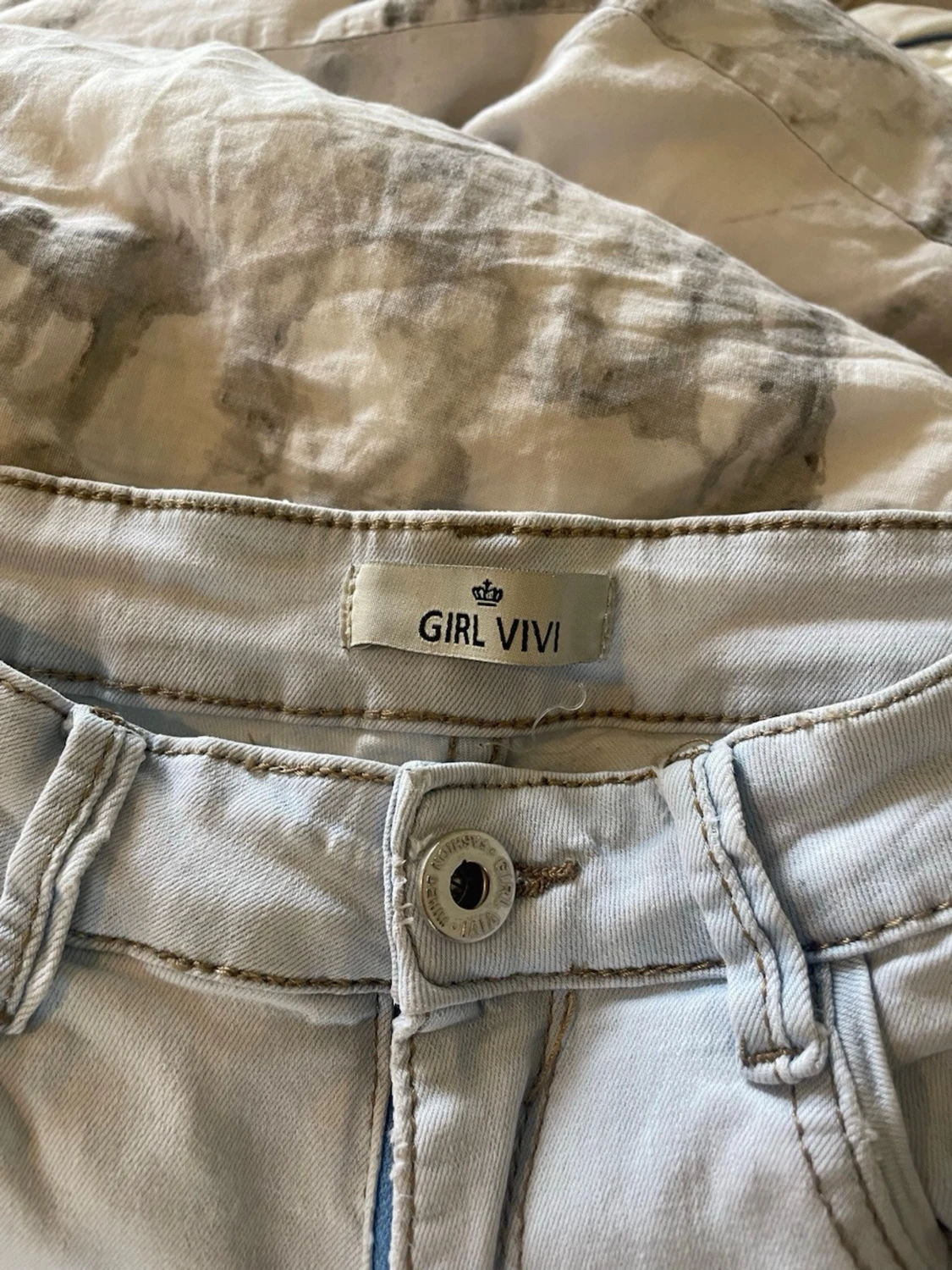 Ljusblåa jeans - 2