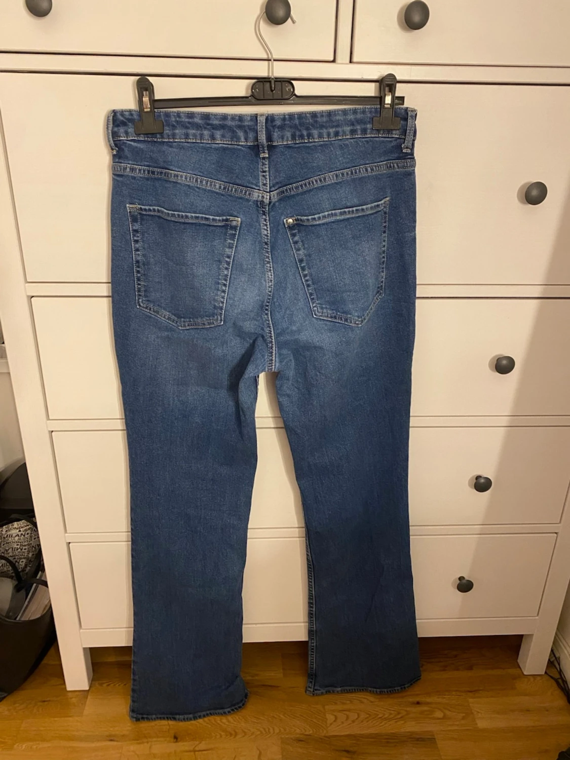 Blå bootcut jeans - 1