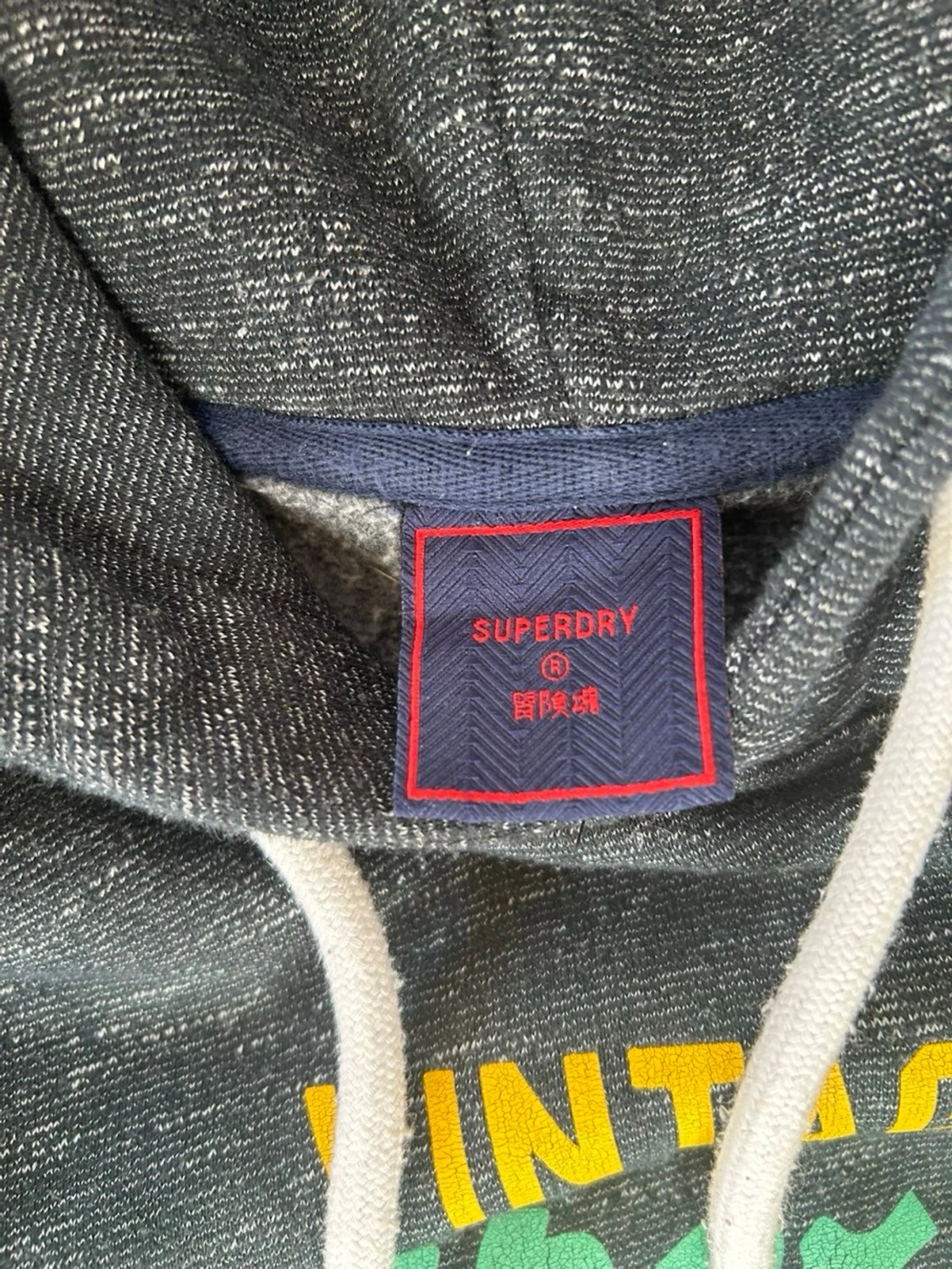 Mörkgrå Superdry hoodie - 3