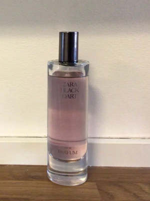 Zara Black Dart Eau de Parfum - Se bild hur mycket använt 