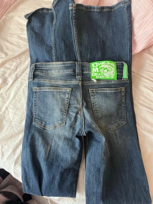 Jeans - Jeans från weekday, vet ej storlek men skulle säga xxs/xs