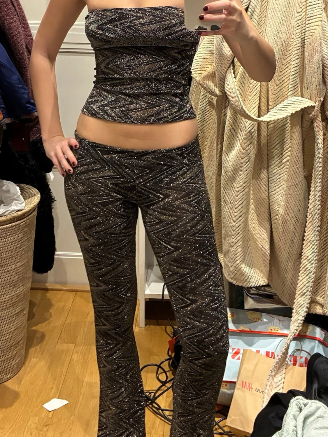 Glittrigt set med mönster