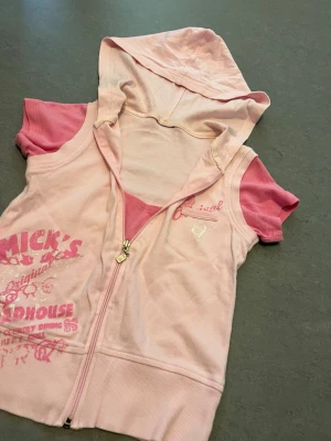 Vintage  - Kofta🩷dragkedjan är sydd så den inte går ända ner🩷xs/s