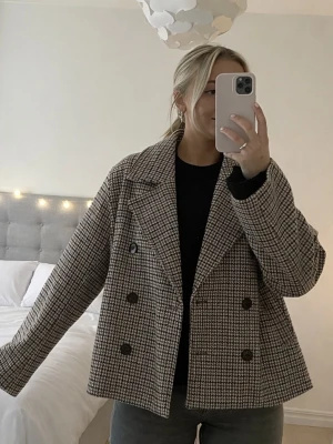 Rutigt kappa I ullblandning, Object, strl 36 - Mycket fint skick