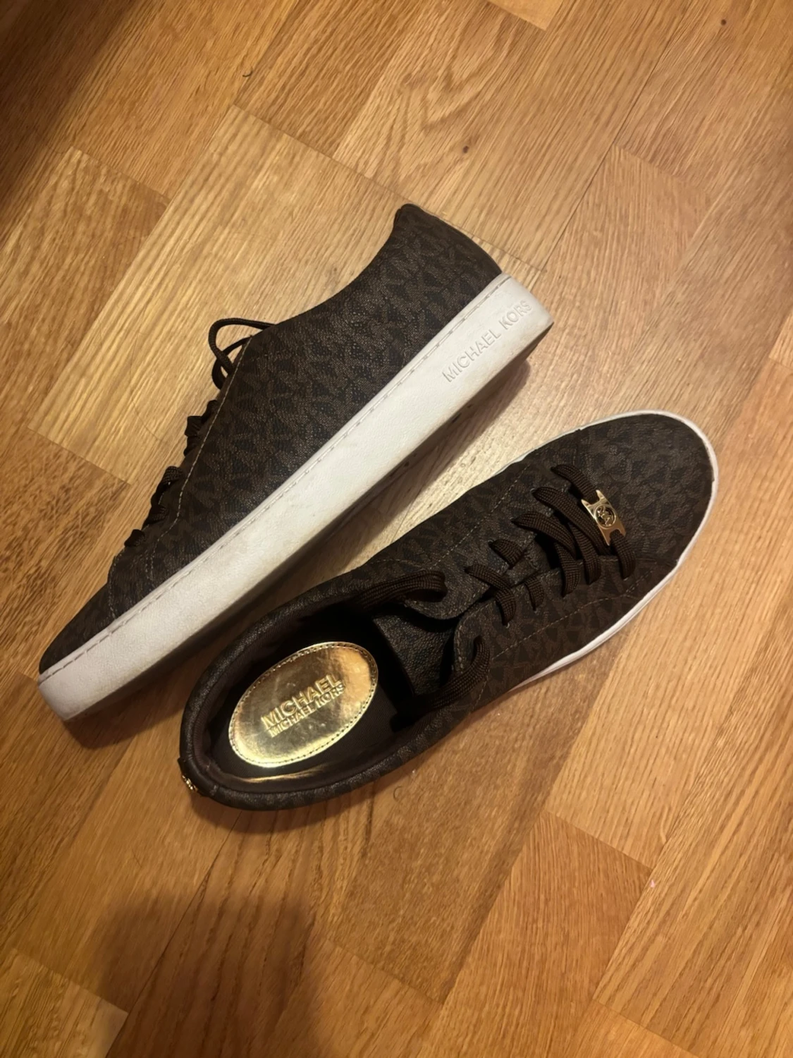MICHAEL KORS SKOR - 2