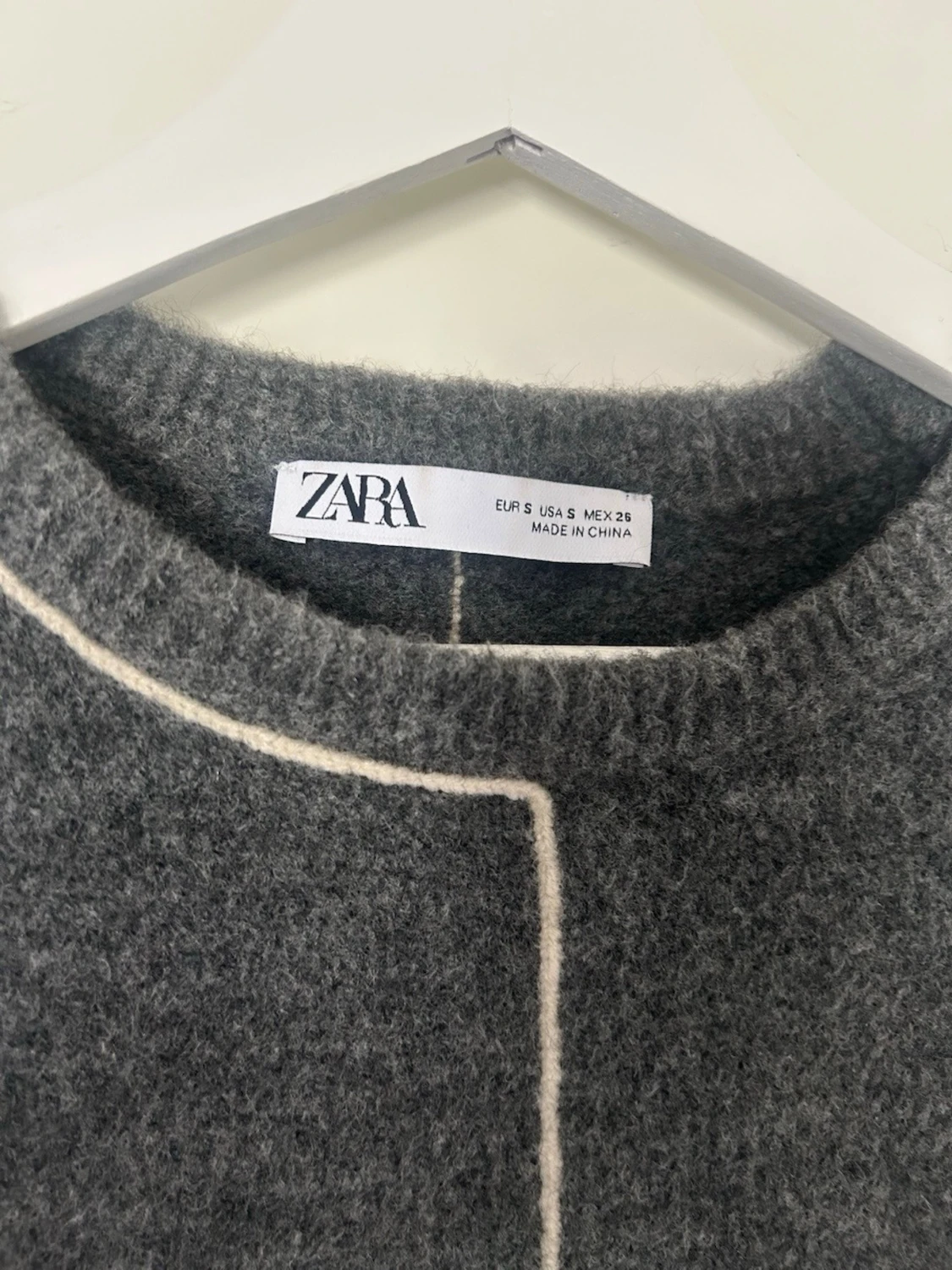Mörkgrå stickad tröja från Zara - 2