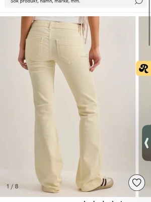 Nelly bootcut jeans - Helt oanvända orkar bara inte returnera. Storlek M💗Nypris 599kr