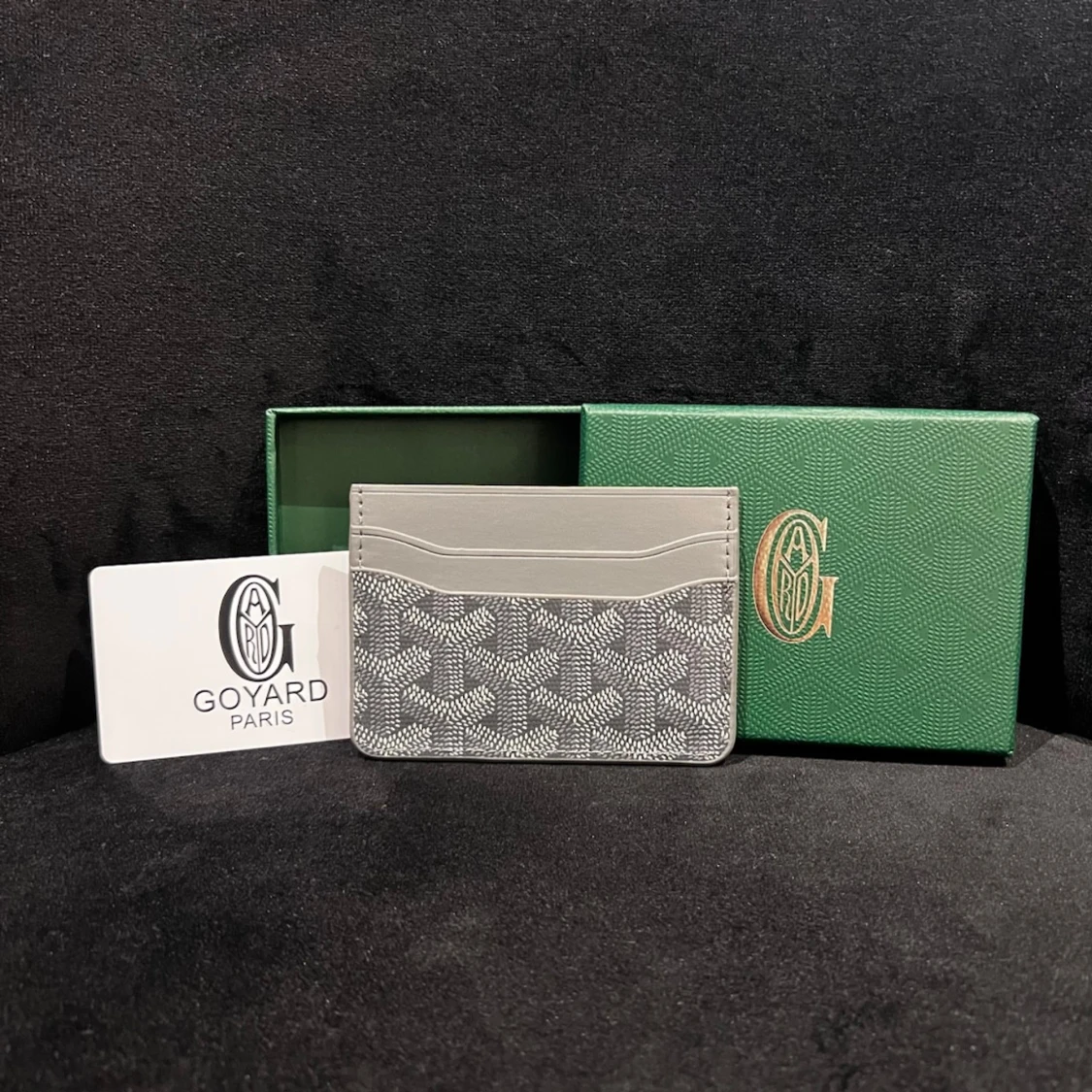 Grå kortfodral från Goy4rd - 2