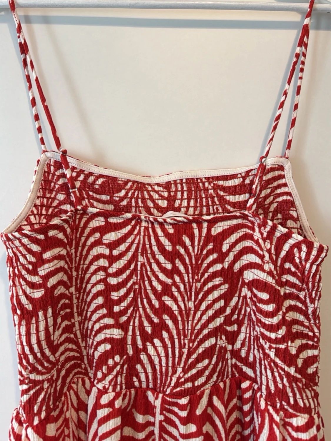 Rödvit långklänning med mönster - 5