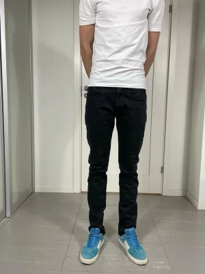 Replay Anbass Jeans  - Säljer nu dessa Replay Anbass Jeans, W31 o L32, skriv för fler bilder/frågor🙌🏼