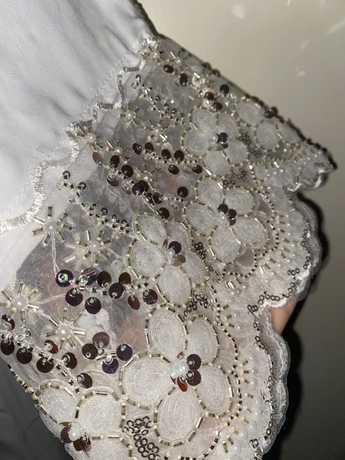Vit abaya  - 3