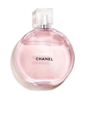 Chanel Chance Eau Tendre - Chanel Chance Eau Tendre är en elegant parfym i en rund glasflaska med ljusrosa doft. Doften har inslag av ros, citrus, fruktiga och blommiga toner samt en hint av mysk och sötma. Perfekt för dig som gillar fräscha och pudriga parfymer med en feminin touch. såklart äkta, köpt på Chanel butiken i mos och kostar 1310kr