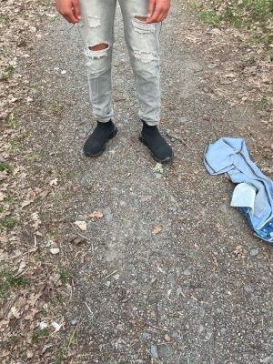 Grå Dsquared slim fit jeans - Säljer ett par grå jeans med slim fit modell från Dsquared