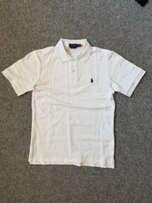 Ralph Lauren white polo t shirt - size M, true to size. As new, unused.