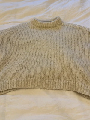 Stickad tröja  - Från vero Moda 