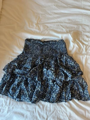 Volang kjol - Fin volangkjol från Kappahl i storlek XS💖