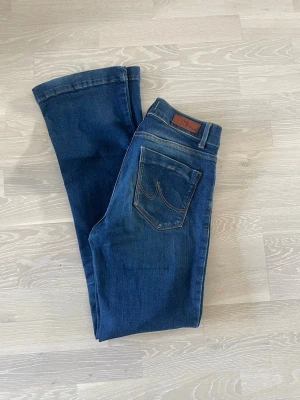 Ltb fallon bootcut jeans  - L 32 w 27