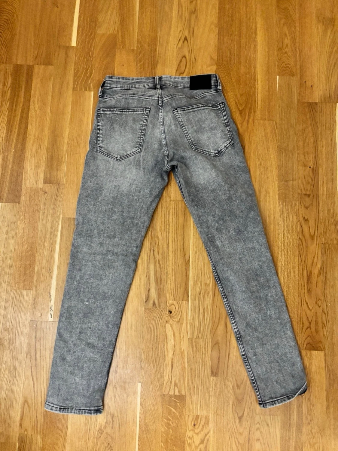 Grå jeans från Vailent - 2