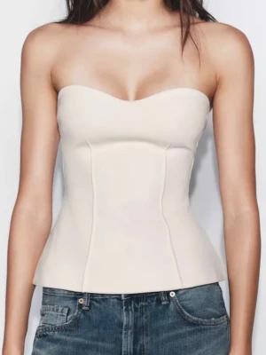 Zara bandeau-topp - Figurnära topp med hjärtformad urringning och bara axlar, lite stretchig