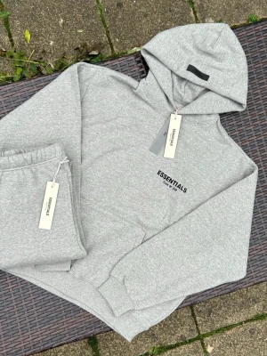 Grå Essentials loungewear set - Grå essential set