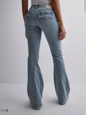 joey true religion  - säljer då dom aldrog kommer till användning, lite slitna längst ner men annars finns där inga fel som jag ser. sitter jättefint. skriv för bilder