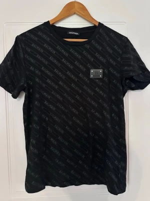 T-shirt bulk - Bulk av T-shirts storlek från S-L.