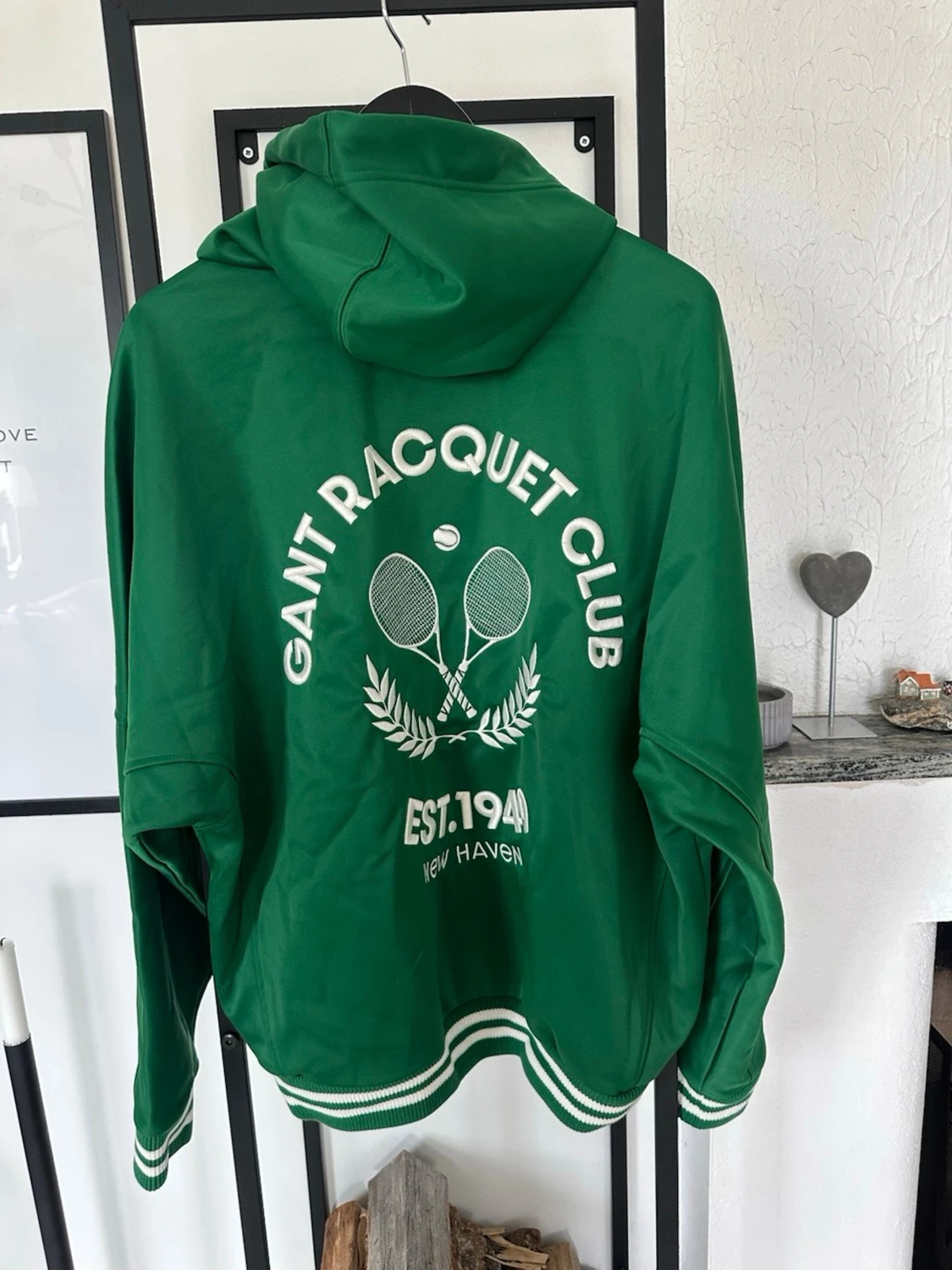 Grön hoodie med dragkedja från GANT - 2