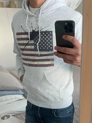 Concrete ink hoodie  - Nytt skick 