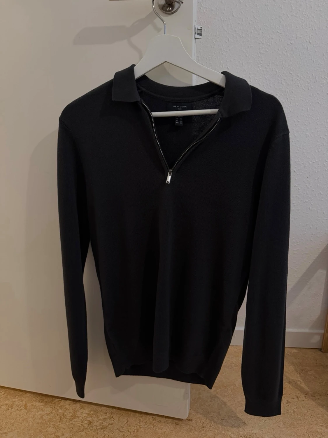 Svart ziptröja från New Look