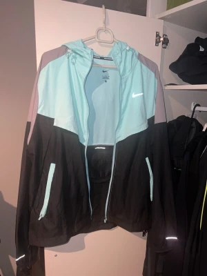 Nike Miler Jacka - Helt ny med tag kvar! Oanvänd 10/10‼️