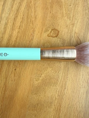 Sweed borste  - Sweed powder brush