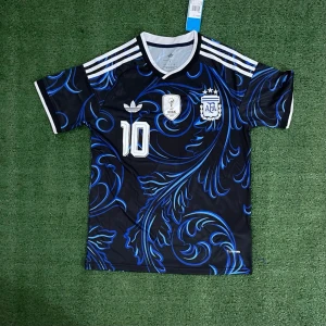 Argentina 26 VM -Messi  - Säljer denna riktigt snygga tröjan för ett riktigt bra pris! Skriv till om ni är intresserade eller har några funderingar kring tröjan.