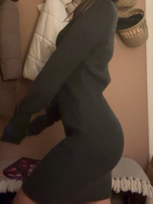  stickad klänning - Jättemysig! M men passar även S