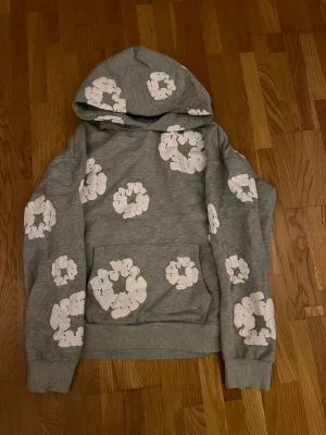 Denim Tears hoodie - Denim tears hoodie sälj pga var för liten för mig