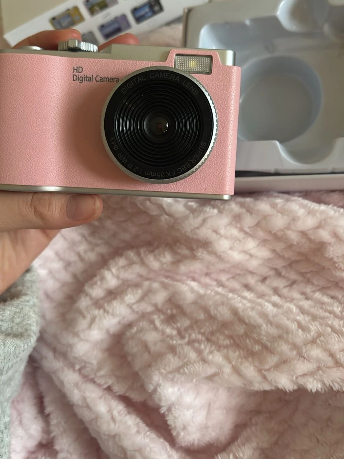 Rosa digitalkamera med HD-lins - 1
