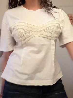 Cool topp - Tyvärr lite stor på mig, endast använd en gång🩷